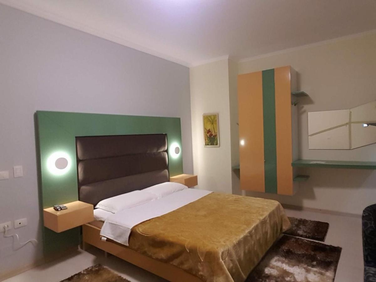 Primavera Hotell Tiranë
