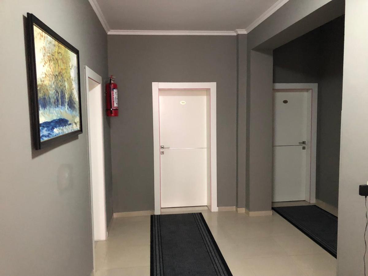 Primavera Hotell Tiranë