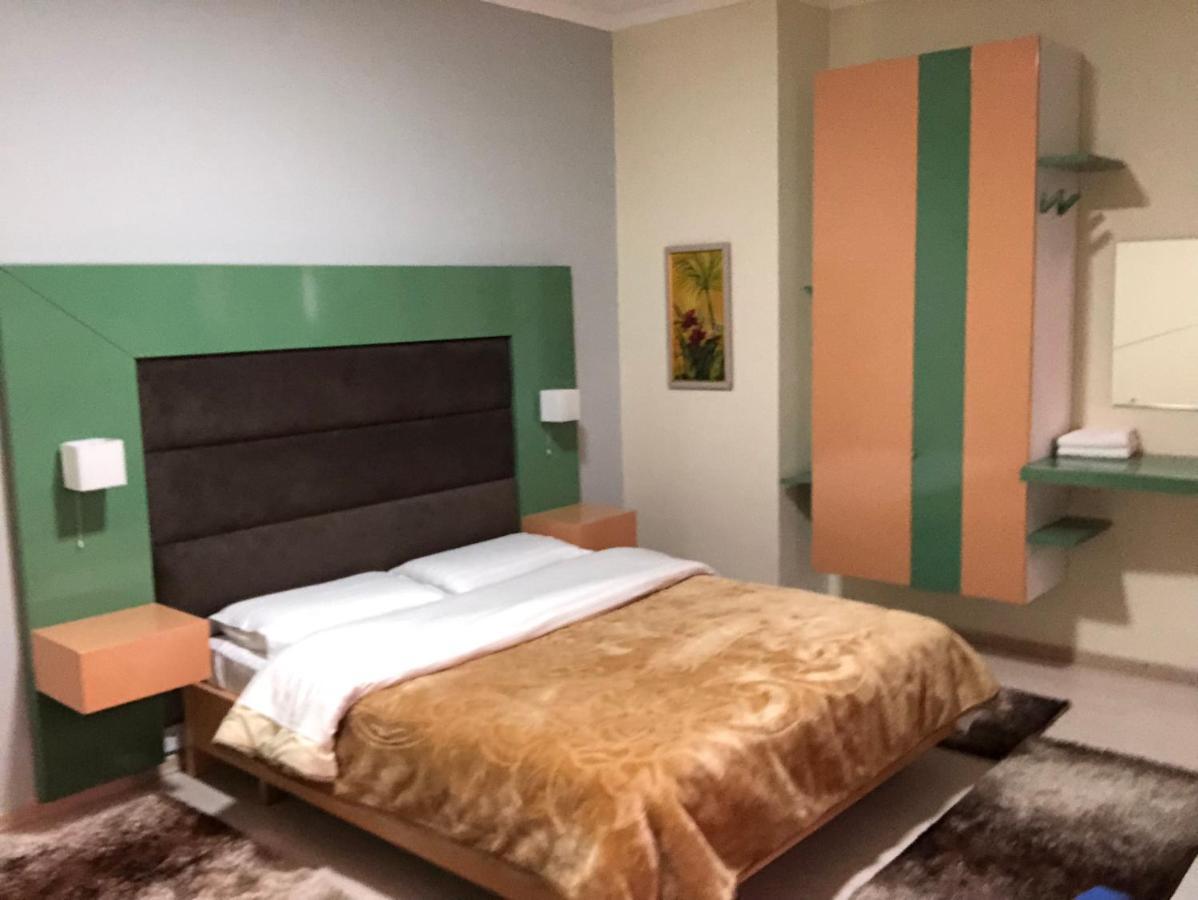 Primavera Hotell 3*